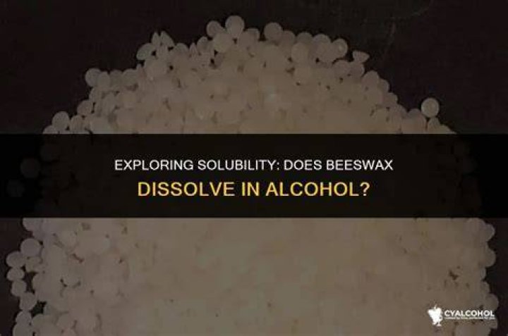 Does beeswax dissolve?