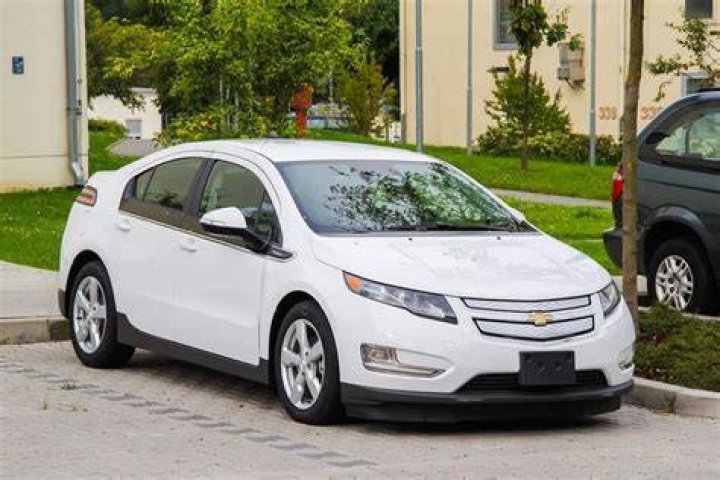 How long does a 2014 Chevy Volt last?